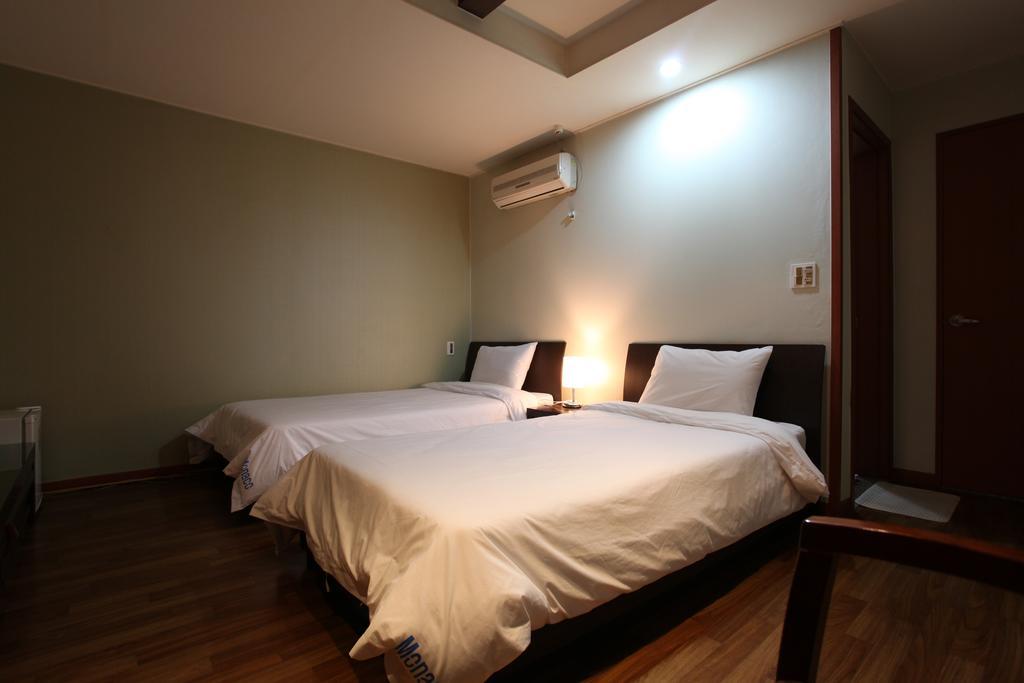 Monaco Hotel Jeju Kamer foto